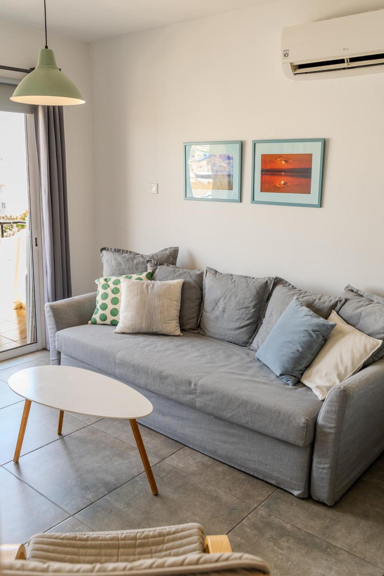 Blu Mackenzie 1 Bdr Flat With Pool Leilighet Lárnaka Eksteriør bilde